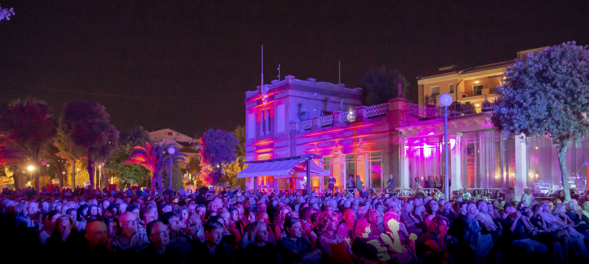 Palazzine Liberty di Lido Cluana