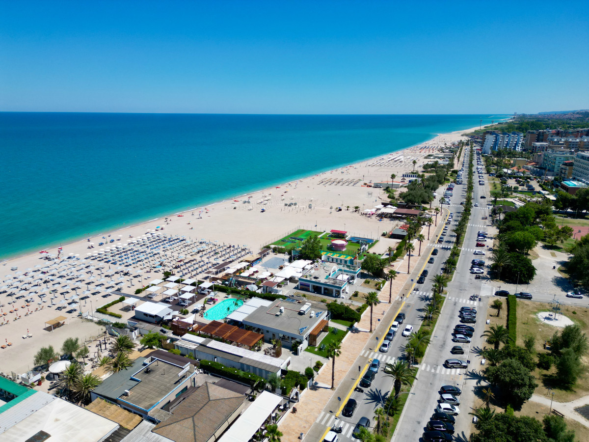 Il Litorale di Civitanova: sabbia, ghiaia e meraviglie adriatiche