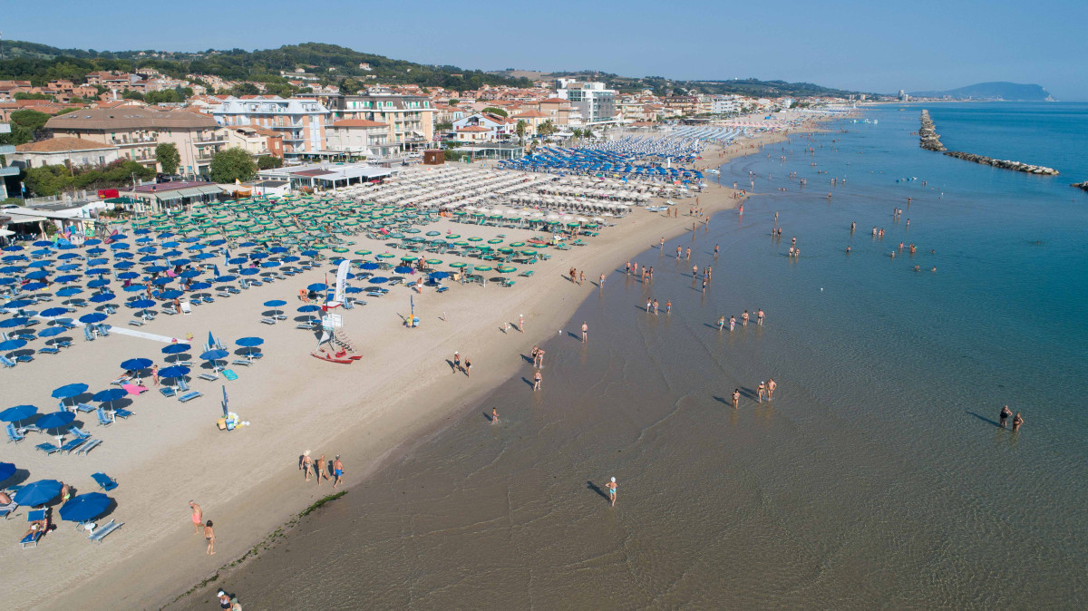 Il Litorale di Civitanova: sabbia, ghiaia e meraviglie adriatiche