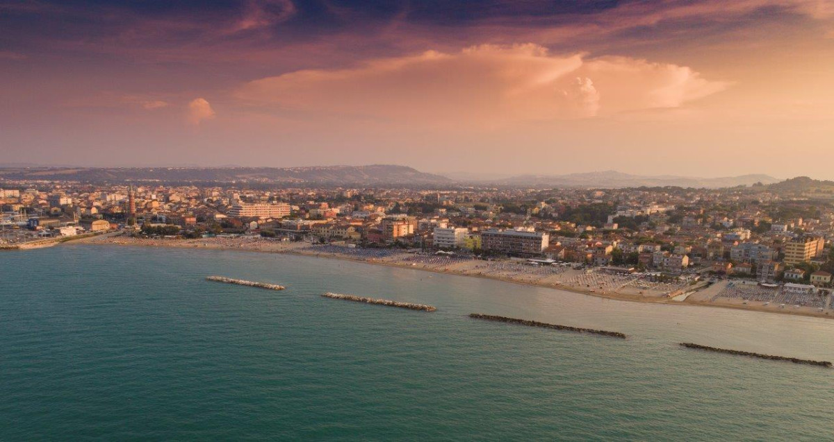 Il Litorale di Civitanova: sabbia, ghiaia e meraviglie adriatiche