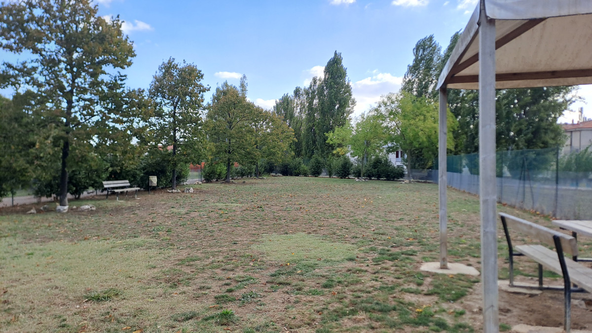 Area sgambamento cani "BAU BAU"