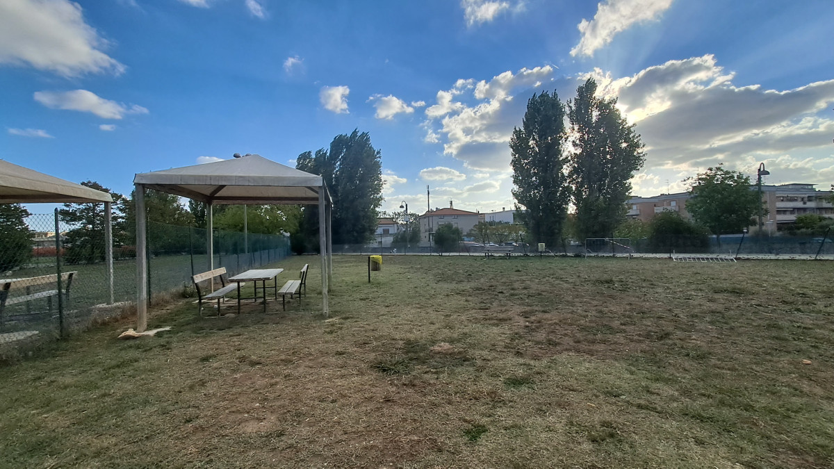 Area sgambamento cani "BAU BAU"