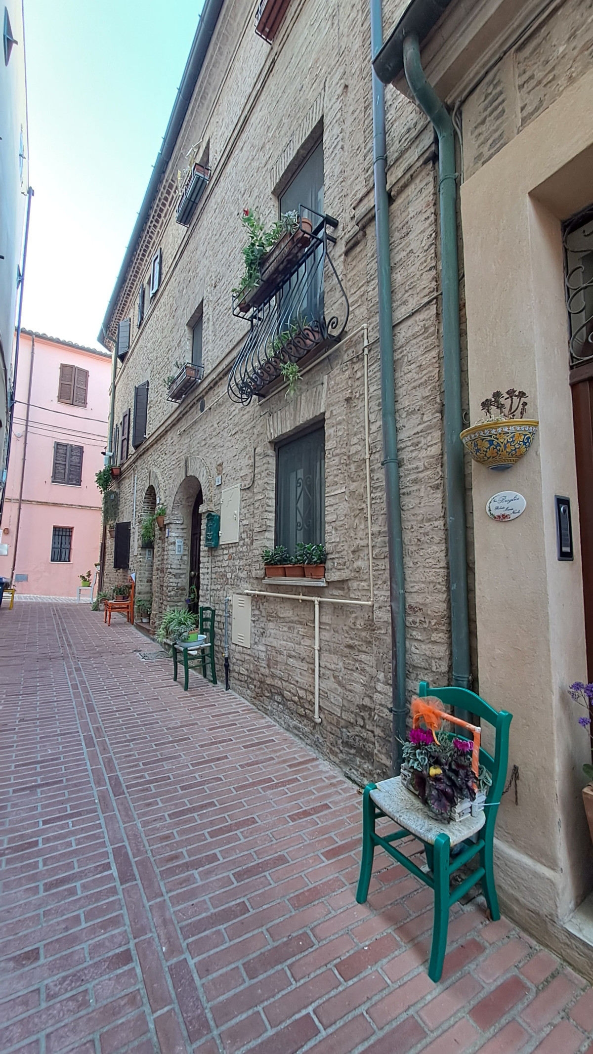 Via dei Sediari